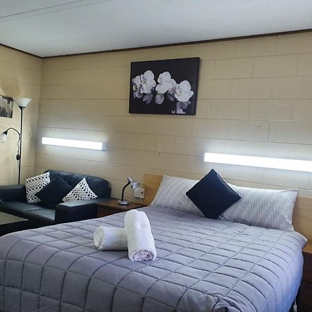 Morwell Parkside Motel ภายนอก รูปภาพ