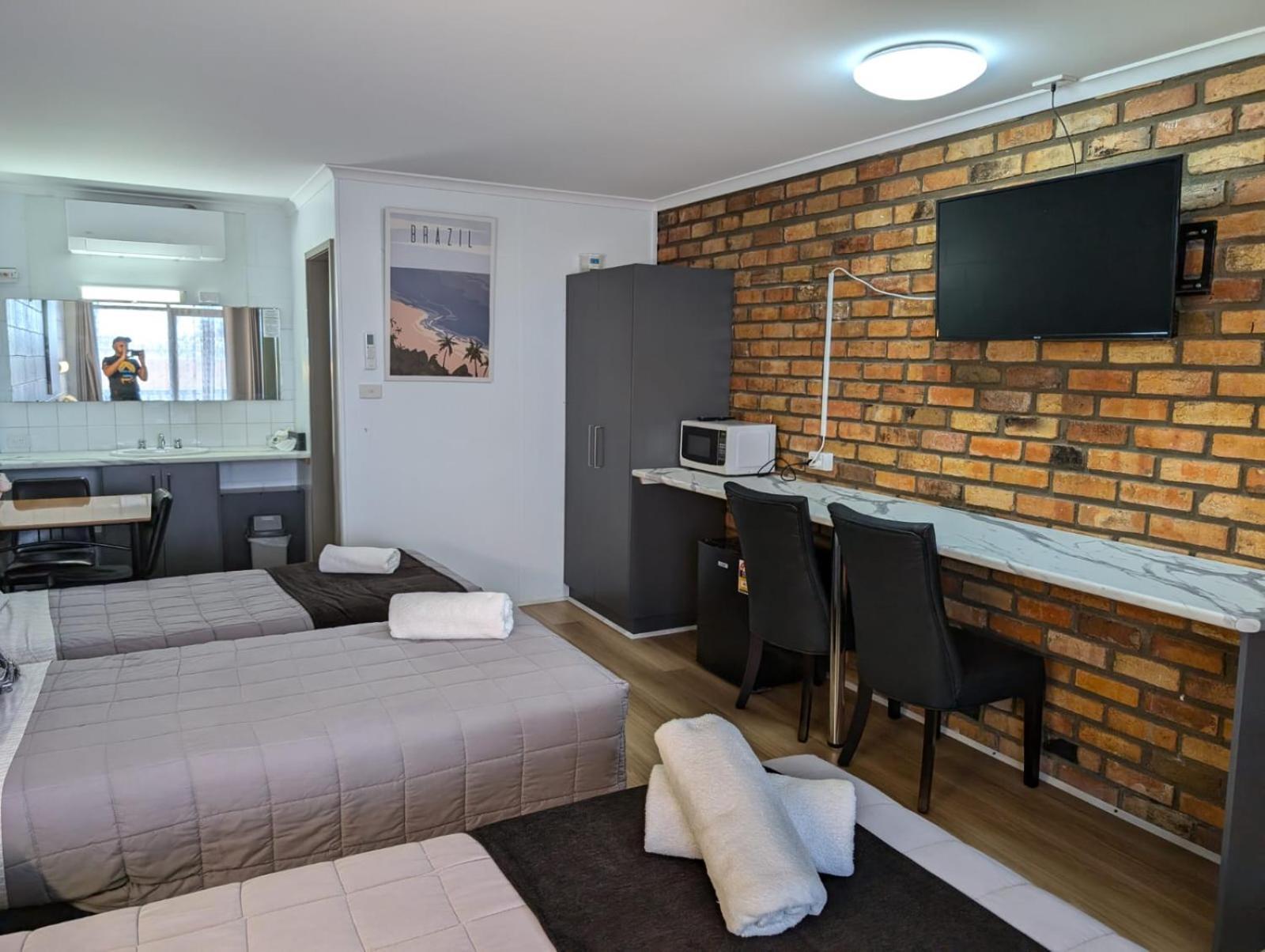 Morwell Parkside Motel ภายนอก รูปภาพ